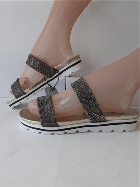 P511-5 női papucs sb38